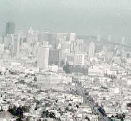 ［＜写真＞ゴールデン・ブリッジから見たサンフランシスコの風景］